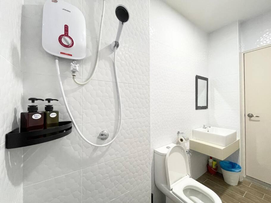 Quartz Near To Jonker Walk With Infinity Pool Cozy 3B2B Apartment Malacca ภายนอก รูปภาพ