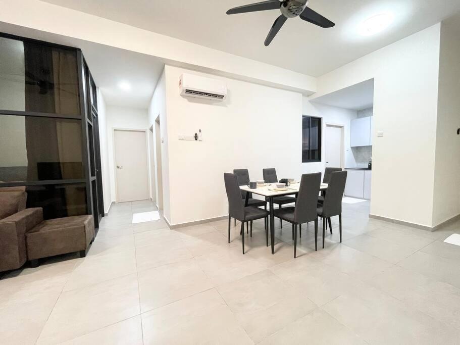 Quartz Near To Jonker Walk With Infinity Pool Cozy 3B2B Apartment Malacca ภายนอก รูปภาพ