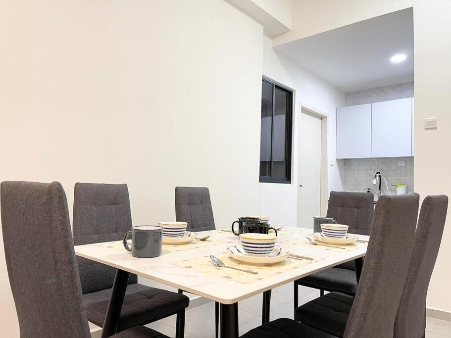 Quartz Near To Jonker Walk With Infinity Pool Cozy 3B2B Apartment Malacca ภายนอก รูปภาพ